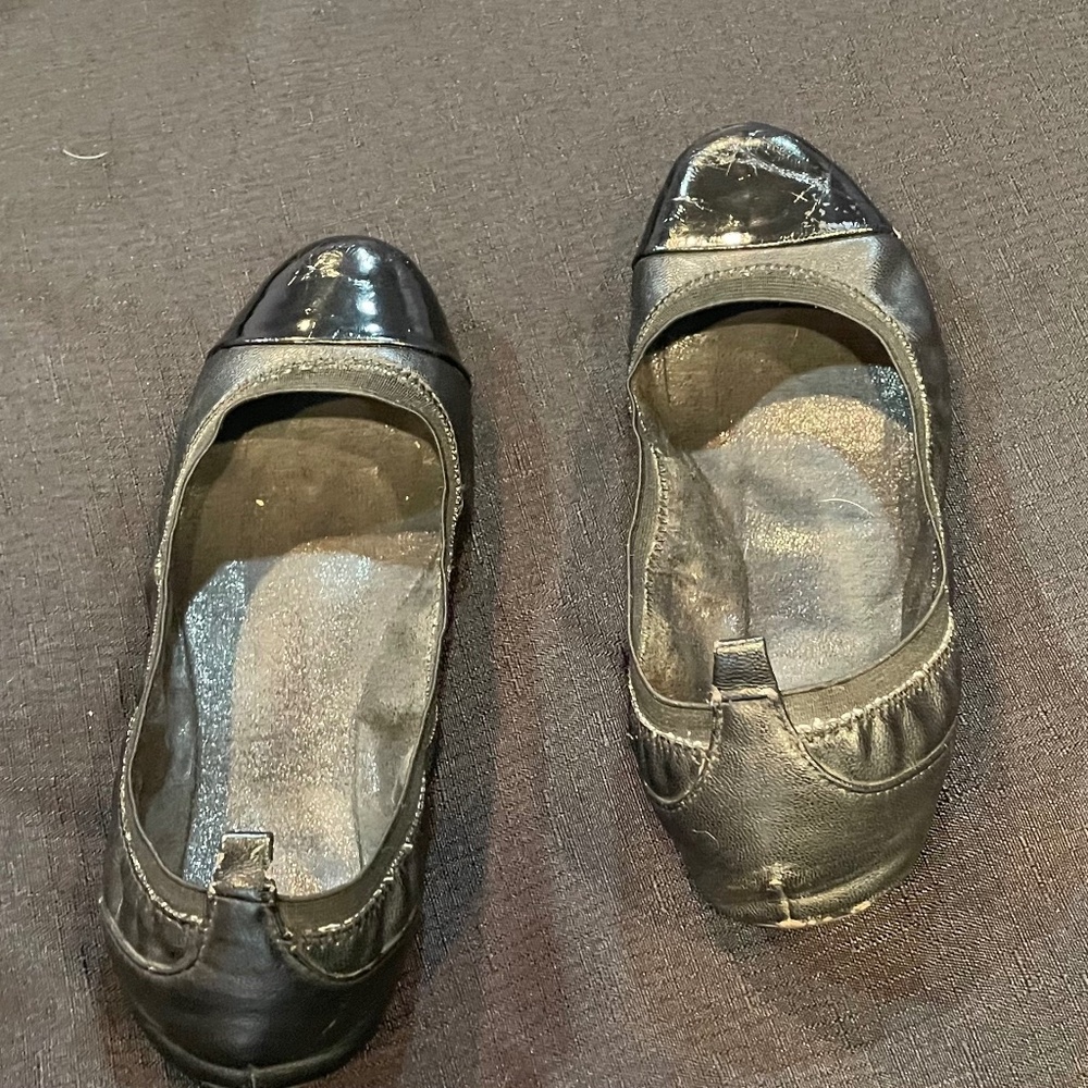 Loft Black Cap Toe Flats